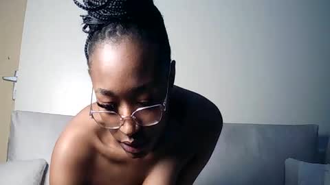 PinkyAura online show from June 30, 12:28 pm