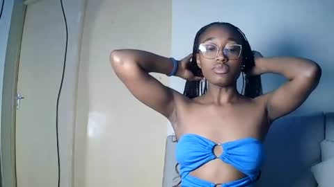 PinkyAura online show from July 26, 10:09 am