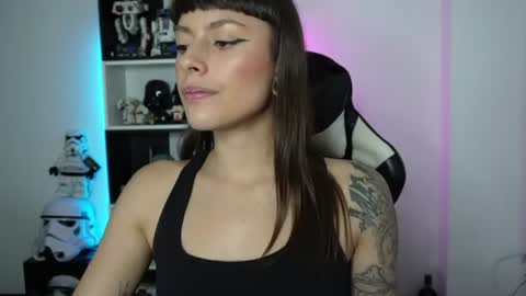Emily online show from August 3, 8:49 pm