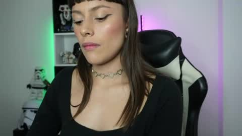 Emily online show from August 4, 7:55 pm