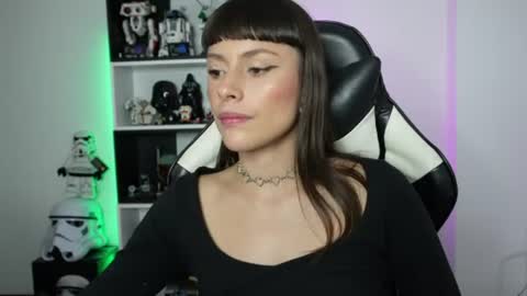 Emily online show from August 4, 10:07 pm
