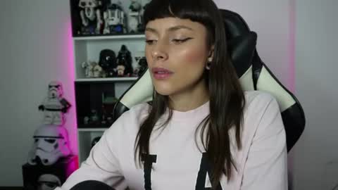 Emily online show from August 5, 7:34 pm