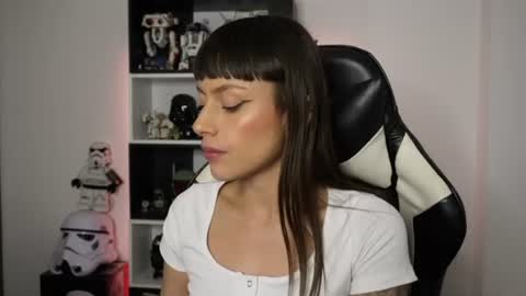 Emily online show from August 11, 12:34 am