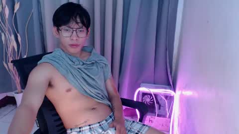 froi online show from June 15, 3:32 pm