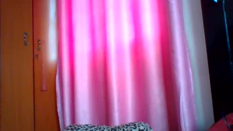 pinkdomina01 online show from August 4, 7:38 am