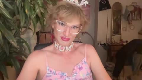 pinkfag online show from July 2, 1:12 pm