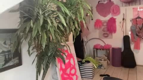 pinkfag online show from July 8, 7:45 am