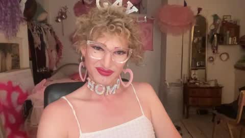 pinkfag online show from July 31, 10:32 am