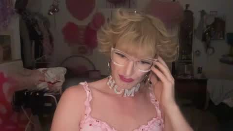 pinkfag online show from August 6, 3:11 pm