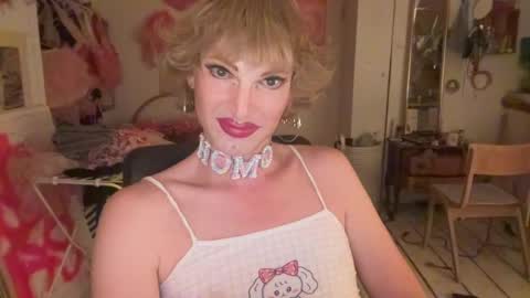pinkfag online show from August 12, 8:55 pm