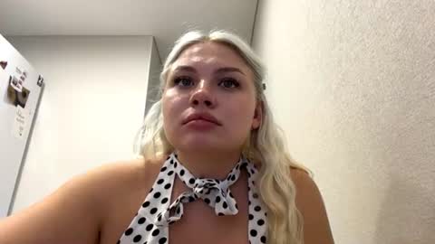 Emi online show from August 14, 4:54 pm