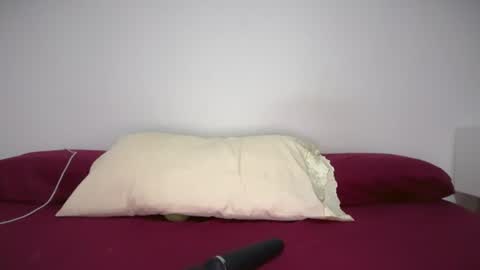 Pinkilola online show from August 12, 4:48 am