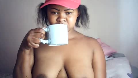pinkkitty001 online show from August 10, 6:37 am