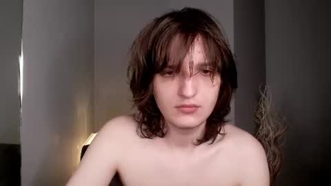 pinkserenity_ online show from August 15, 3:32 am