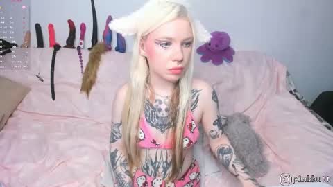 Helen online show from June 16, 7:07 am
