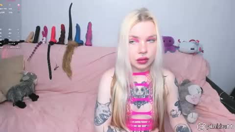 Helen online show from June 24, 1:40 am