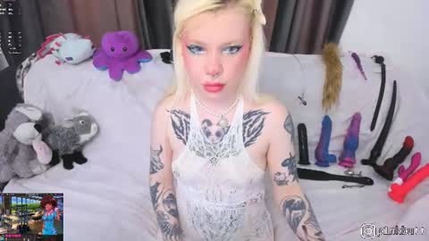 Helen online show from August 13, 8:50 am