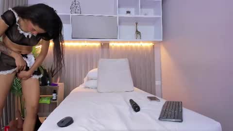 Pink  online show from August 18, 4:18 am