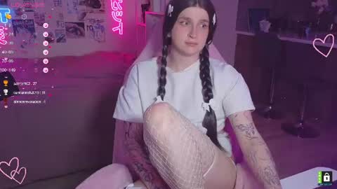 pinkvenom_ online show from June 25, 5:38 pm