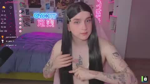 pinkvenom_ online show from June 29, 9:23 am
