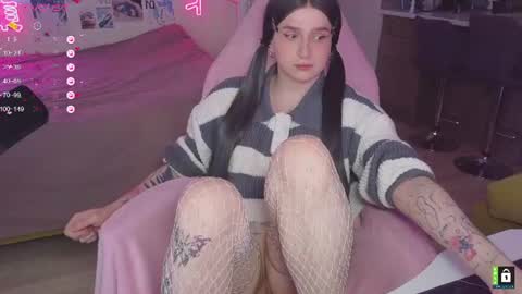 pinkvenom_ online show from July 9, 3:17 pm