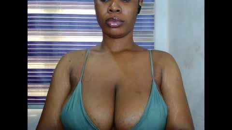 pinkxsugar online show from August 11, 9:00 am