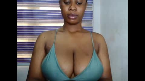 pinkxsugar online show from August 11, 2:30 pm