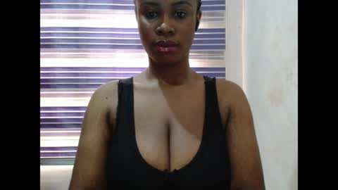 pinkxsugar online show from August 13, 9:45 am