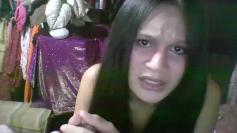 pinky_divine online show from April 19, 1:32 pm