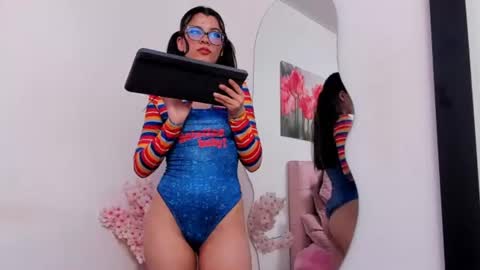 pinky_f00x online show from July 31, 3:02 am