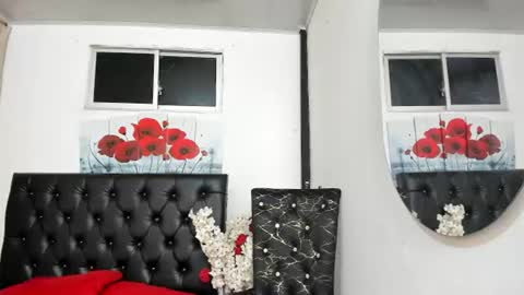 pinky_f00x online show from August 6, 11:37 pm
