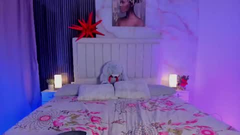 Peachy online show from August 4, 6:43 am