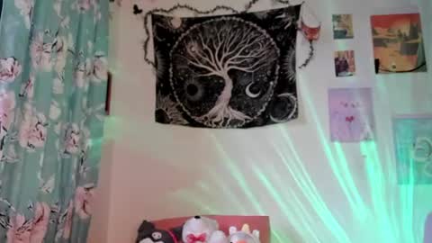 pinky_promiseex online show from August 16, 10:58 pm