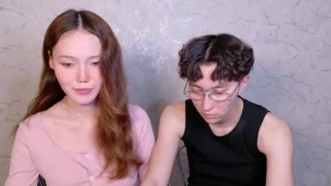 Li long hair and Ru short hair online show from July 26, 4:34 pm