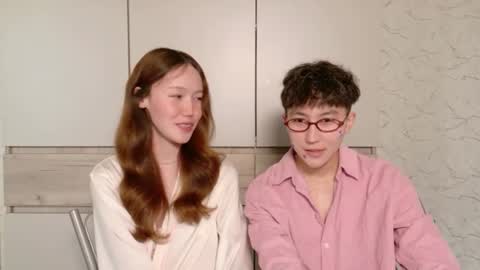 Li long hair and Ru short hair online show from August 15, 3:27 pm