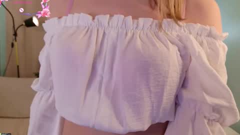 pinquinn online show from February 23, 11:42 am