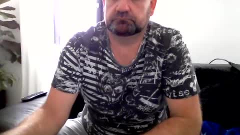pioter1979 online show from September 5, 7:57 am