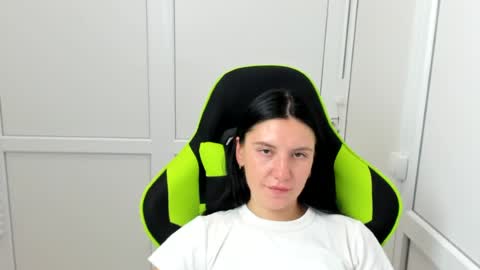 Piper online show from August 18, 2:12 pm