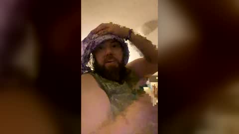 pisceslovesyou online show from June 26, 6:28 am