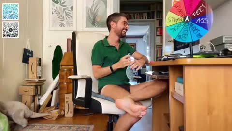 pisellone roma online show from August 6, 1:43 pm