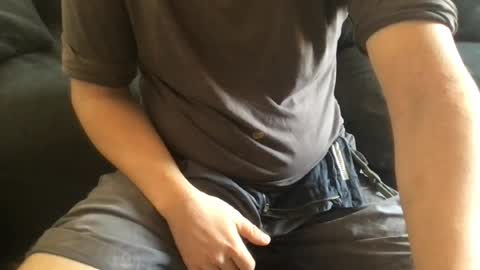 pisellonelargo online show from August 18, 7:58 am