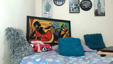 Alejandra online show from August 15, 9:24 am