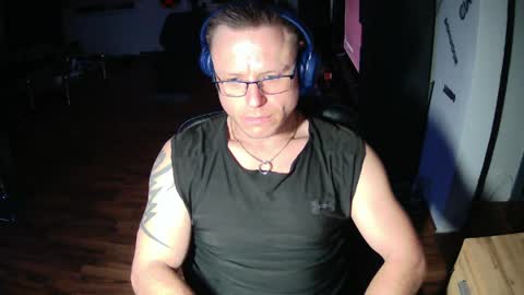 pitrs30sexy online show from April 19, 7:01 pm