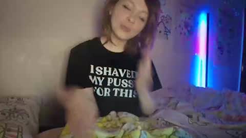 pixelkitty_ online show from May 1, 11:20 pm