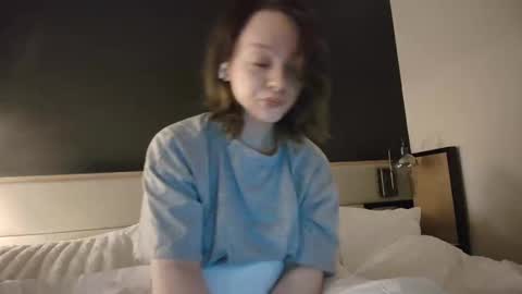 pixelkitty_ online show from May 17, 11:39 pm
