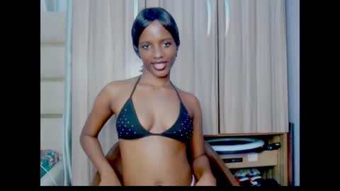Ella online show from August 11, 8:27 am
