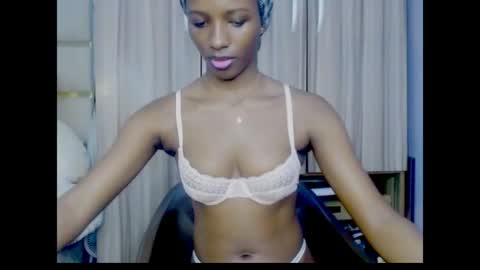 Ella online show from August 13, 6:16 am