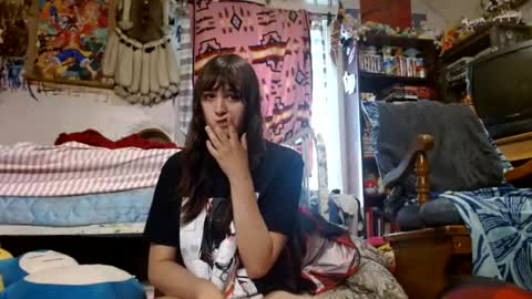 Izzy online show from June 30, 7:15 pm