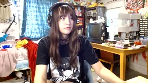 Izzy online show from July 19, 7:27 pm