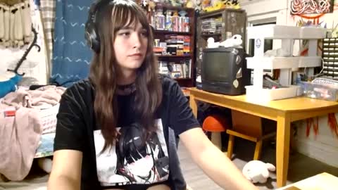 Izzy online show from July 20, 1:41 am